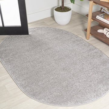 Haze Solid Low-pile Area Rug Light Gray